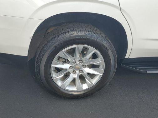 Iridescent Pearl Tricoat 2023 Chevrolet Tahoe Premier