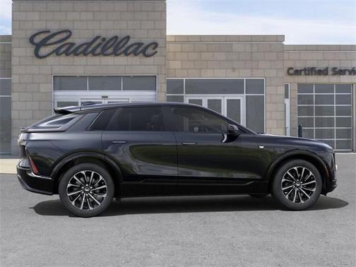 2025 Cadillac LYRIQ Sport