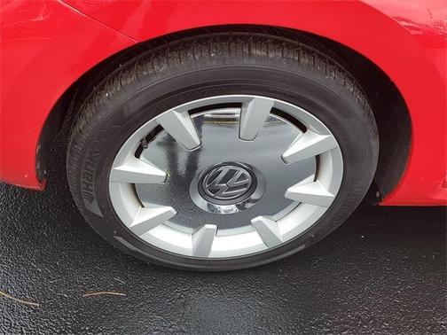 2019 Volkswagen Beetle 2.0T SE