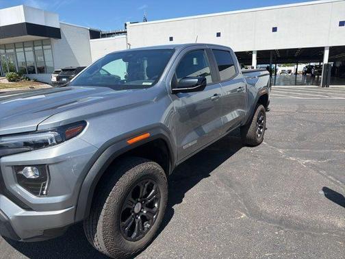 Sterling 2023 GMC Canyon Elevation