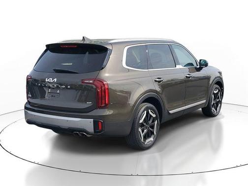 Dark Moss 2024 Kia Telluride S