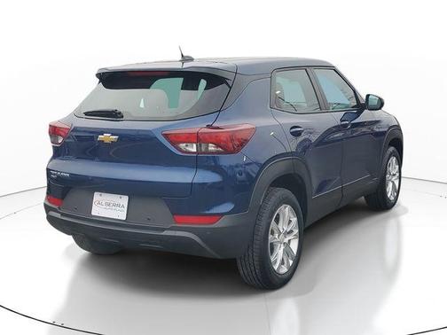 Blue Glow Metallic 2022 Chevrolet Trailblazer LS