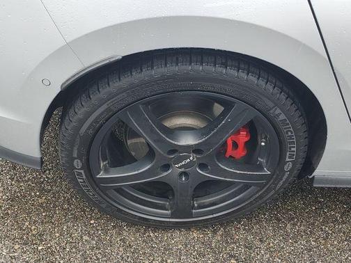 2023 Volkswagen Golf GTI 2.0T Autobahn