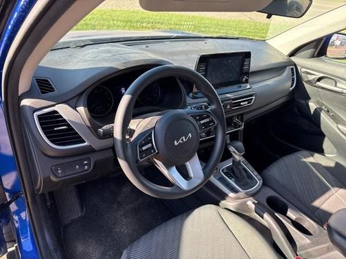 2023 Kia Seltos LX