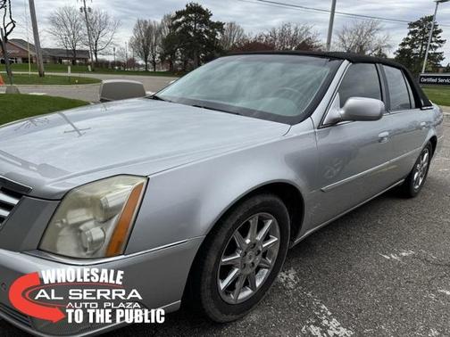 2011 Cadillac DTS Luxury
