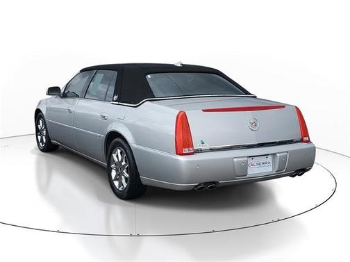 2011 Cadillac DTS Luxury
