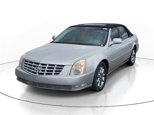 2011 Cadillac DTS Luxury