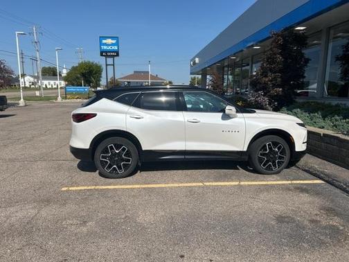 2023 Chevrolet Blazer RS