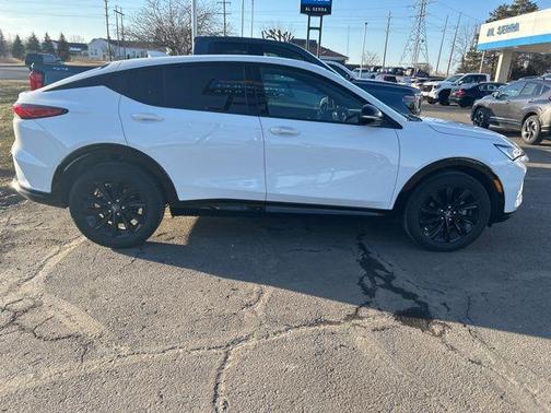 Summit White 2024 Buick Envista Sport Touring