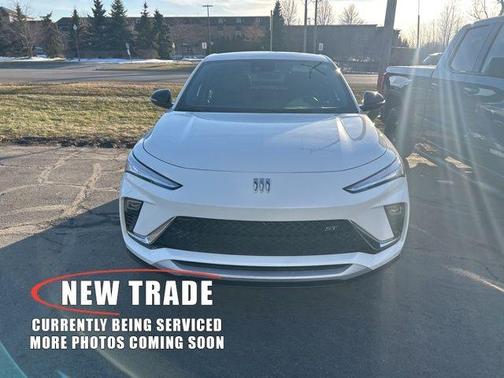 Summit White 2024 Buick Envista Sport Touring