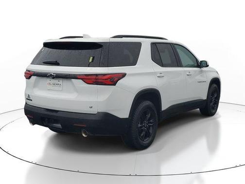 Summit White 2023 Chevrolet Traverse LT Cloth