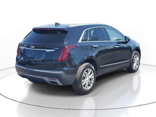 Stellar Black Metallic 2022 Cadillac XT5 Premium Luxury