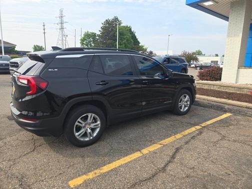 2023 GMC Terrain SLE