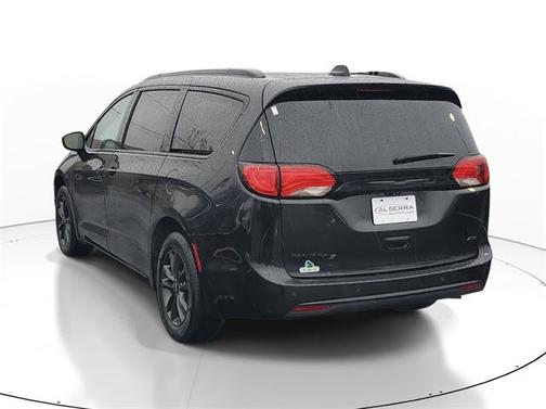 2020 Chrysler Pacifica Launch Edition