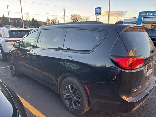 2020 Chrysler Pacifica Launch Edition