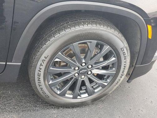 Mosaic Black Metallic 2023 Chevrolet Traverse RS