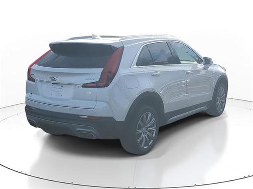 2021 Cadillac XT4 Premium Luxury