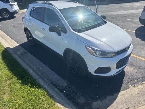 Summit White 2020 Chevrolet Trax LT