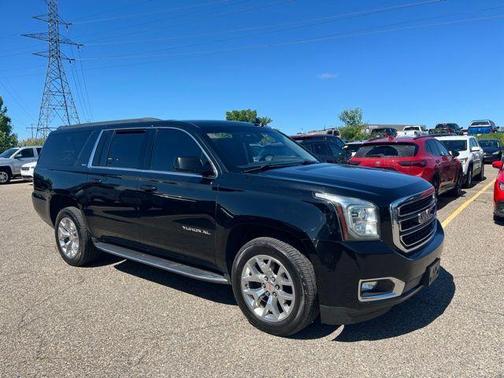 Black 2018 GMC Yukon XL SLE