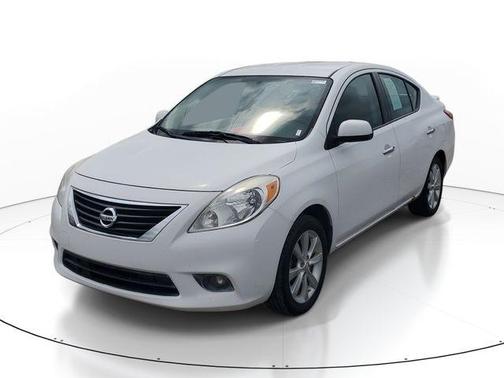 Fresh Powder 2014 Nissan Versa 1.6 SL
