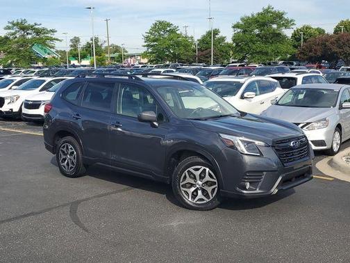 Magnetite Gray Metallic 2022 Subaru Forester Premium
