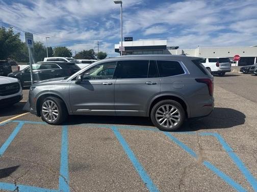 2021 Cadillac XT6 Premium Luxury AWD