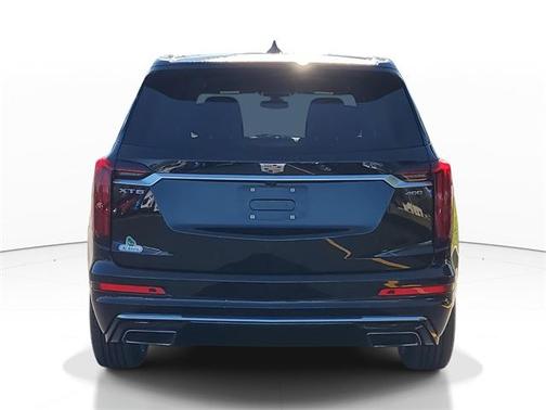 2022 Cadillac XT6 Premium Luxury FWD