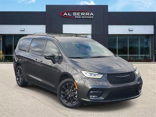 2021 Chrysler Pacifica Touring-L