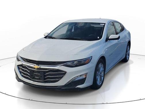 White 2023 Chevrolet Malibu LT