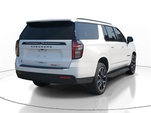 2023 Chevrolet Suburban RST