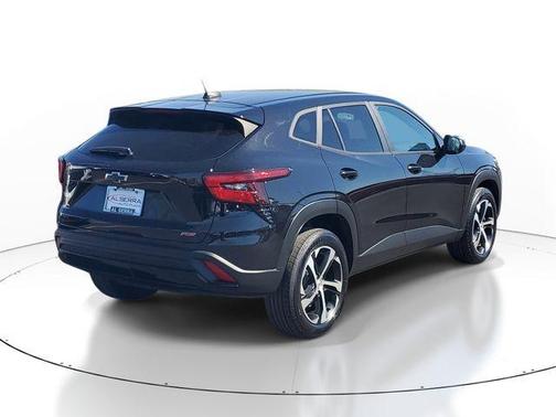 Mosaic Black Metallic 2024 Chevrolet Trax 1RS