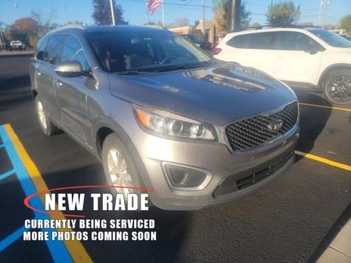 2016 Kia Sorento LX