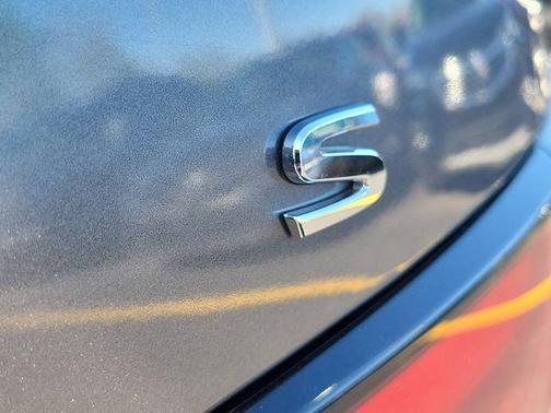 Gun Metallic 2024 Nissan Sentra SV