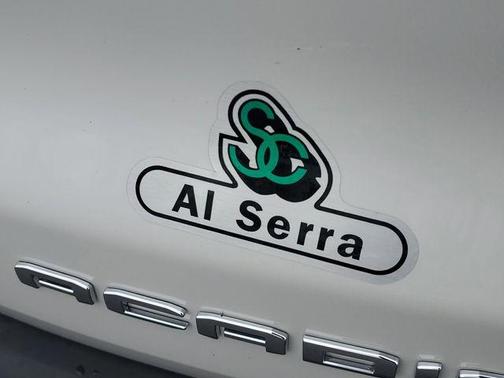 White Frost Tri-Coat 2024 GMC Acadia Elevation