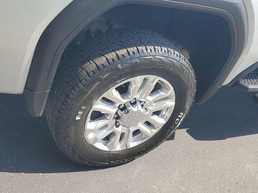 Quicksilver Metallic 2022 GMC Sierra 2500 Denali