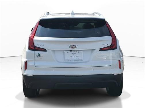2024 Cadillac XT4 Luxury