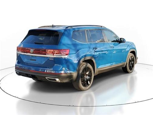 2025 Volkswagen Atlas 2.0T SE