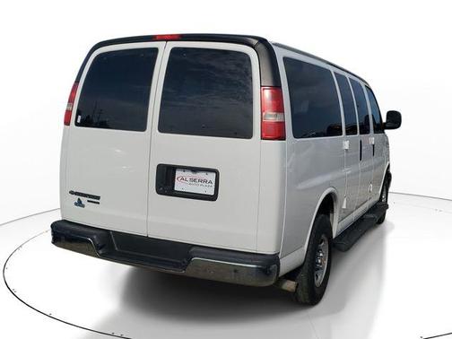 Summit White 2015 Chevrolet Express 2500 LT