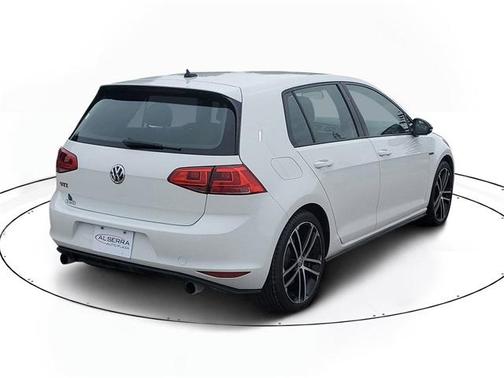 2017 Volkswagen Golf GTI Sport 4-Door