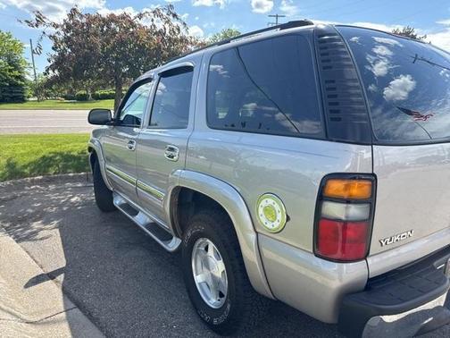 2004 GMC Yukon SLE
