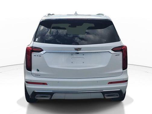 Crystal White Tri-Coat 2025 Cadillac XT6 Premium Luxury AWD