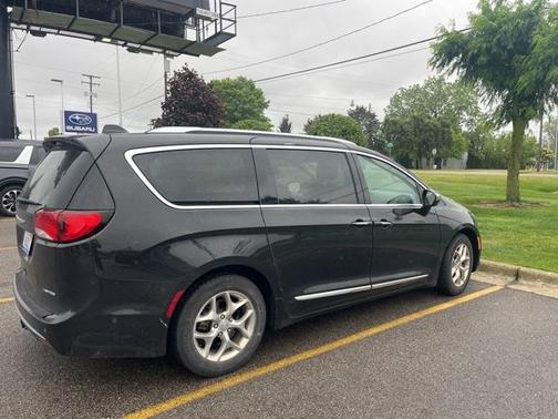 2019 Chrysler Pacifica Limited