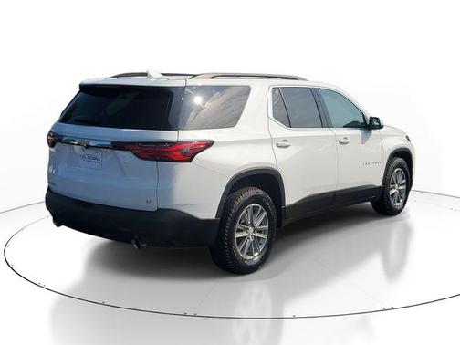 Summit White 2023 Chevrolet Traverse LT Cloth
