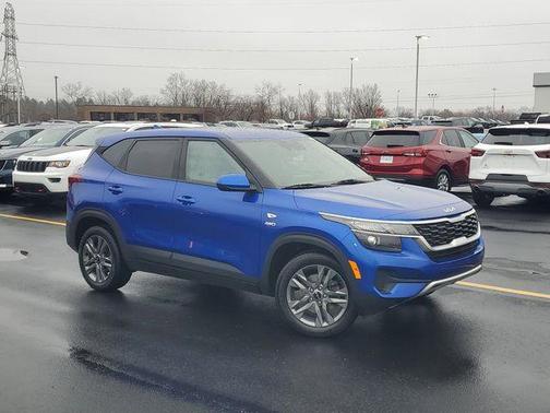 Neptune Blue 2022 Kia Seltos LX