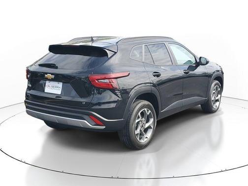 Mosaic Black Metallic 2024 Chevrolet Trax LT