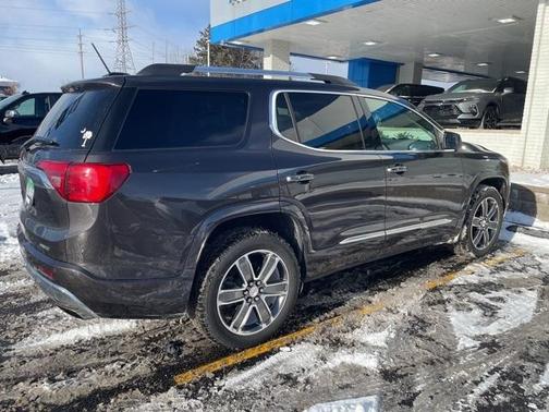 2019 GMC Acadia Denali