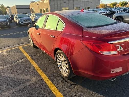2013 Buick Regal Premium 1