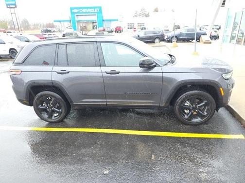 2024 Jeep Grand Cherokee Laredo