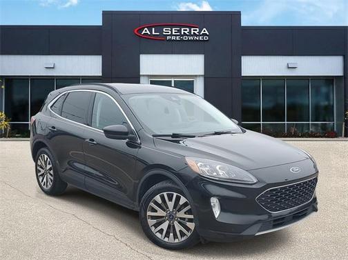 2022 Ford Escape Titanium Hybrid