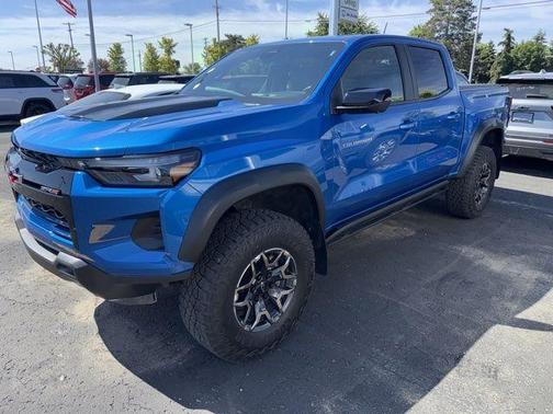 Glacier Blue Metallic 2024 Chevrolet Colorado ZR2
